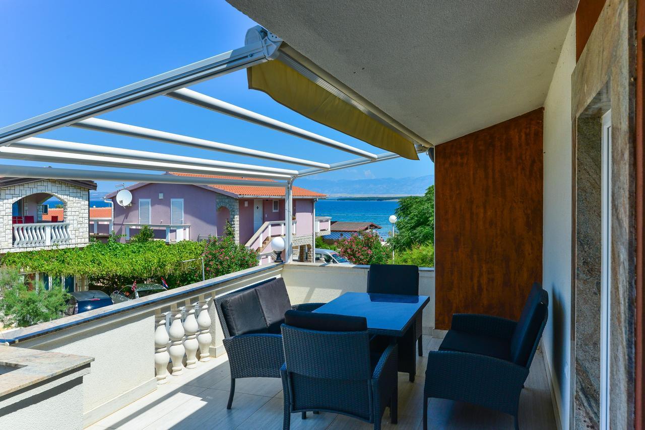 Apartments Lucica Vir Exterior photo